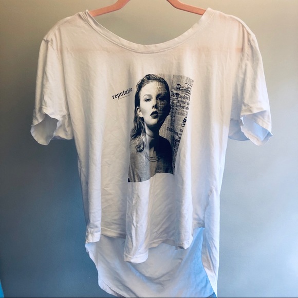 Taylor Swift Album Cover Tee - Picture 2 of 3